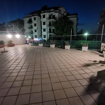 Sun Terrace アパート *